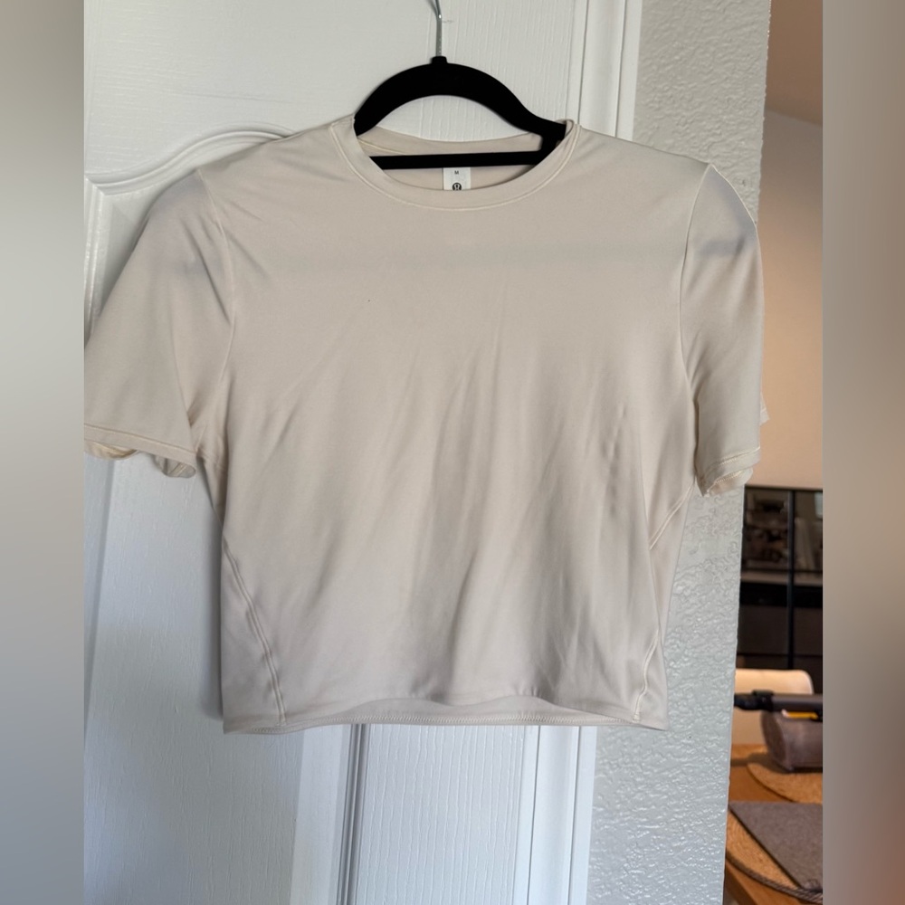 Lululemon Athletica Cream Short Sleeve Top